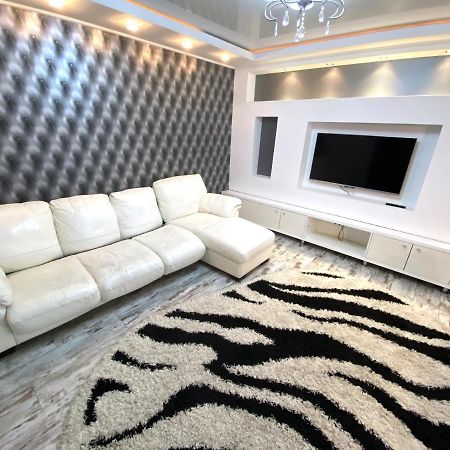 Bright Luxury Apartment Near Center Chisináu Exterior foto